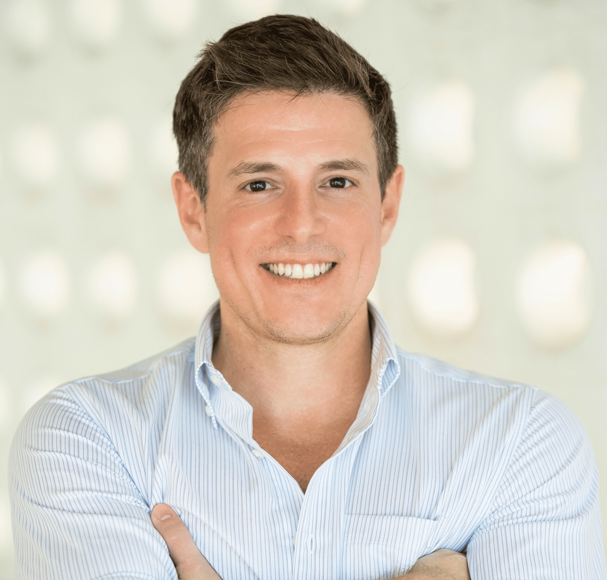 Bestselling author Colin Hodge